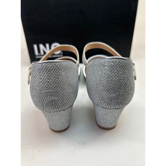 I.N.C. Sienna Silver Wedges Size 4 M - Picture 3 of 4